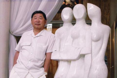 Frank H. Hiroshi in Nice, France (Summer 2002).